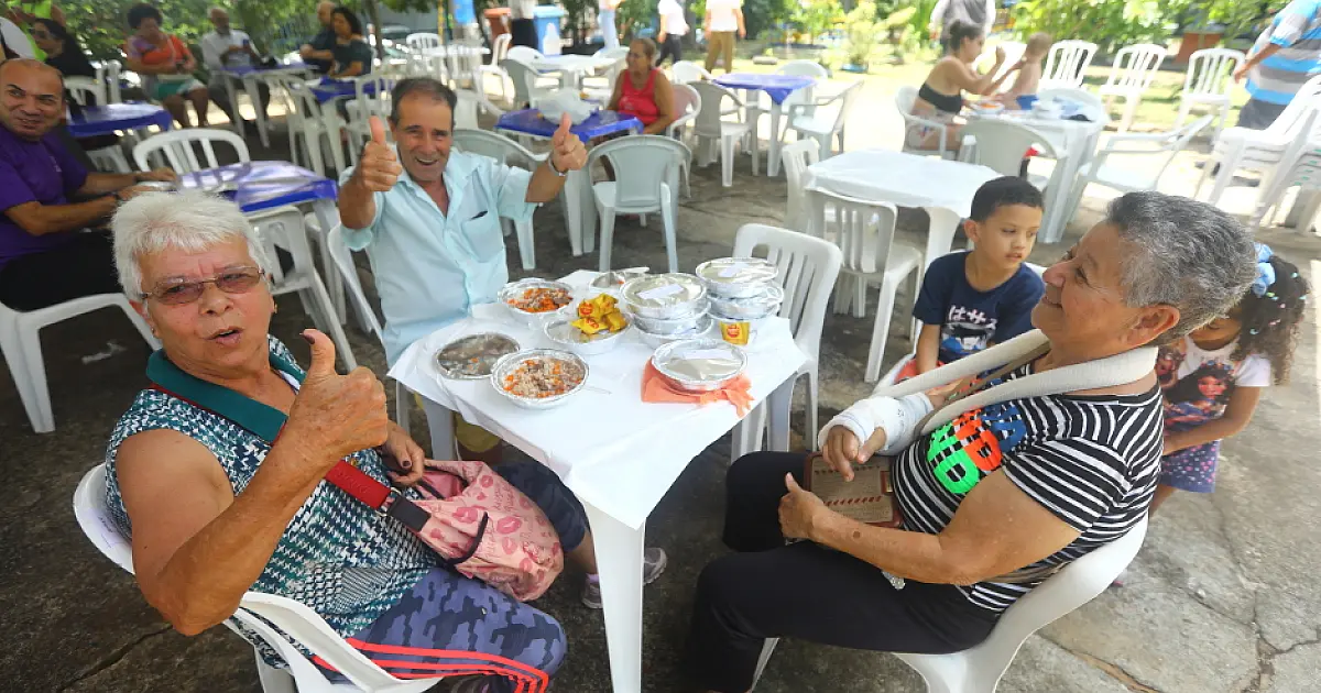 Copa do Mundo inspira cardápios especiais nas unidades do Bom Prato da RMVale