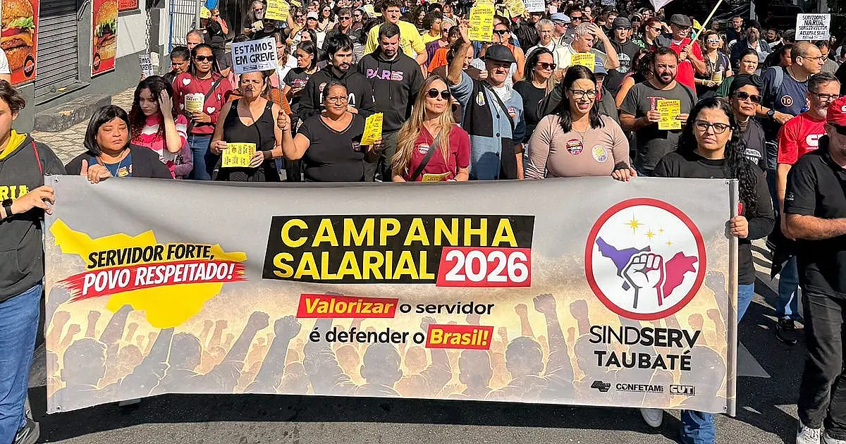 Greve dos servidores de Taubaté entra em nova fase com ato público no Centro da cidade