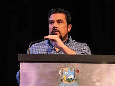 Ex-prefeito de São Sebastião dispara críticas contra vereadores.