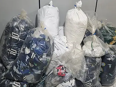 Produtos com referências a clubes brasileiros e europeus são apreendidos pela Polícia Civil de Guaratinguetá