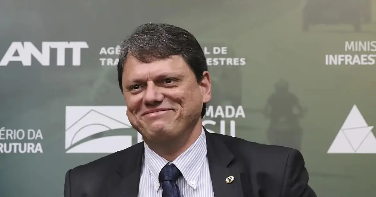 Paraná Pesquisas aponta Tarcísio com 45,6%, à frente de Haddad na disputa pelo Governo de São Paulo