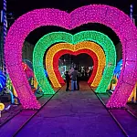 Campos do Jordão ganha Parque Temático e reúne cenários iluminados e experiências para todas as idades
