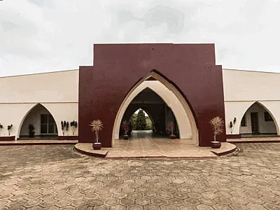 Sepultamento de idosa foi realizado no Cemitério Parque das Oliveiras, em Guaratinguetá.