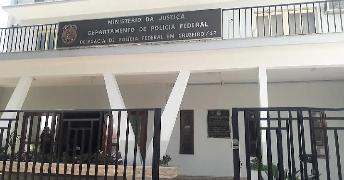 Motorista é preso com quase 21 kg de haxixe escondidos nas portas de carro, em Lavrinhas