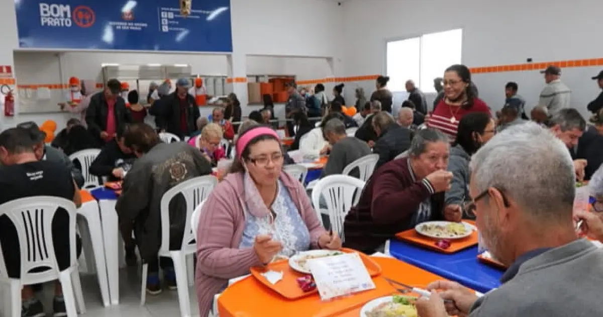 Cardápio comemorativo por R$ 1 marca os 4 anos do Bom Prato de Jacareí